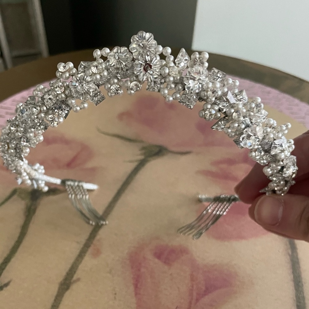 Swarovski crystal & pearl headband.